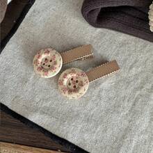 2pcs Korean Style Milk Tea Floral Button Hair Clips, Ins Mori Style Fresh Ditsy Floral Button Side Bangs Clips, Gentle Girl DIY Handmade Versatile Loose Hair Fixing Atmosphere Hair Accessories, Mori Style Photography, Campus Daily Commute - Multicolor - View 7