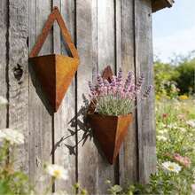 1pc Rusty Texture Triangle Rhombus Wall Hanging Planter, American Country Style Wall Decor Hanging Flower Bucket, Garden Entrance Greenery Fresh Flower Hanging Pot - Rust Brown - View 5