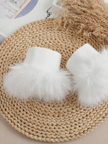 1 Pair Women's White Plush Fabric Patchwork Decorative Faux Cuffs - Multicolor - View 8