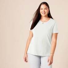 Camiseta de manga corta con cuello redondo de corte clásico  Essentials para mujer - Avena Mezcla/Verde Oliva - Ver 7