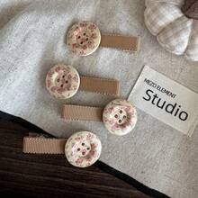 2pcs Korean Style Milk Tea Floral Button Hair Clips, Ins Mori Style Fresh Ditsy Floral Button Side Bangs Clips, Gentle Girl DIY Handmade Versatile Loose Hair Fixing Atmosphere Hair Accessories, Mori Style Photography, Campus Daily Commute - Multicolor - View 6