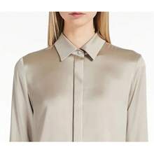 Blusa de seda de manga larga brillante para mujer, con botones y solapa formal - Azul marino - Ver 5