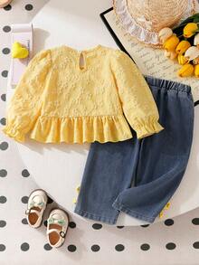 Baby Girl Sweet Style 2-Piece Set, Fresh Yellow 3D Big Bow Ruffle Lantern Sleeve Casual Pullover Top + Bow Decor Denim Wide Leg Pants, Spring/Autumn Outfit - Yellow - View 3