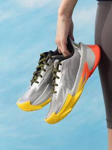 Under Armour 儿童篮球鞋，GS CURRY 系列 7 舒适日常运动休闲篮球鞋，6013297-099 - 6013297-099 - 查看 3