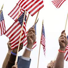 6 Silicone Wristbands Featuring The American Flag Pattern - "Vance" Wristbands - Perfect For Independence Day Gifts. - Multicolor - View 2