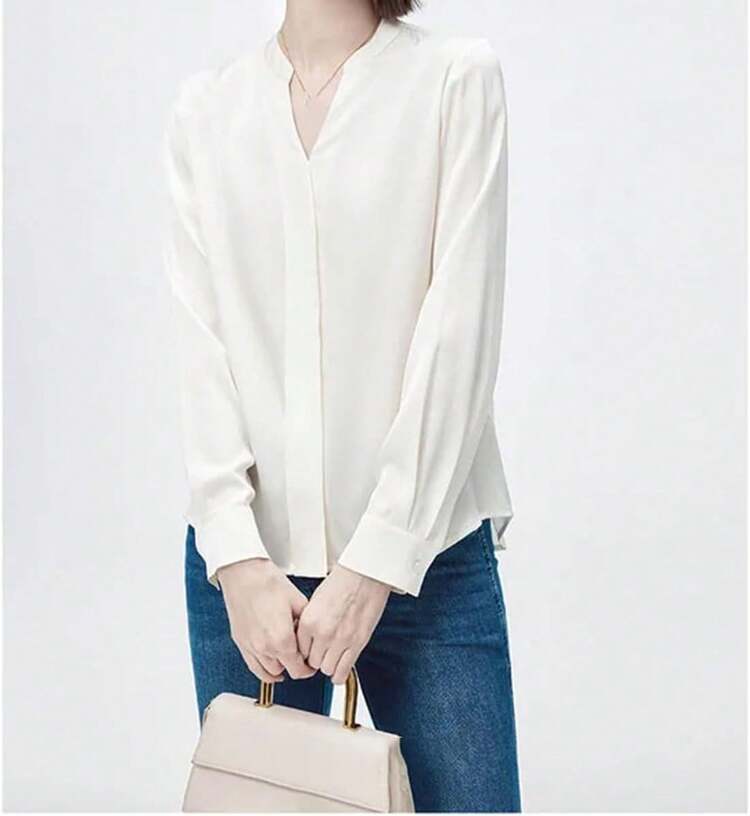 Blusa de manga larga para mujer formal de seda con cuello en V y botones brillantes - Rojo vino - Añade 5