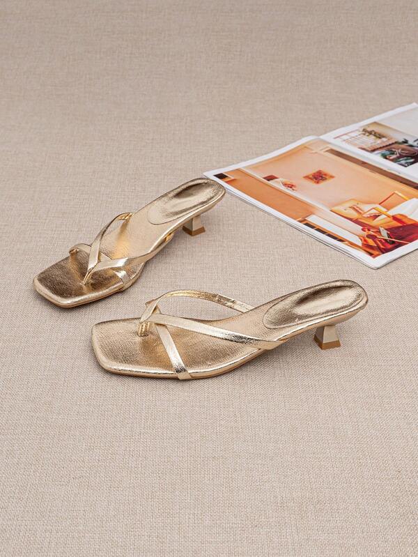 Sandal xỏ ngón phong cách Pháp gót kitten, đế mềm, thanh lịch, kiểu giày tiên nữ, đi ngoài trời, mẫu mới hè 2026, gót nhọn, màu vàng