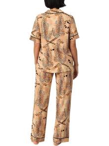 Room Service - Conjunto de pijama para mujer, manga corta, suave, elástico, con botones, pantalones de pierna abierta, juego de descanso de 2 piezas - Flor de tierra azul - Ver 4