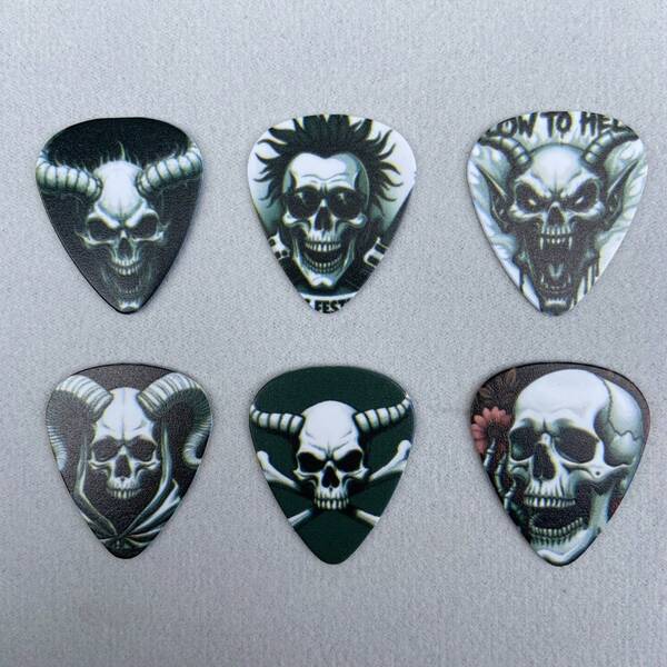 12pcs Screaming Skull Guitar Picks Set - 3 Sizes (0.46mm, 0.96mm, 0.71mm) Suitable For Electric Guitar, Bass Guitar And Acoustic Guitar - Durable ABS Material, Black - Perfect Gift For Musicians Anniversary And Birthday