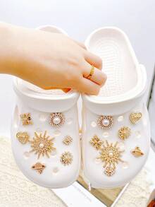14pcs Cute Detachable Shoe Charms DIY Accessories For Women Sandals, Fun Personalized Shoe Decoration, Perfect Gift For Holiday Parties - Gold - View 3