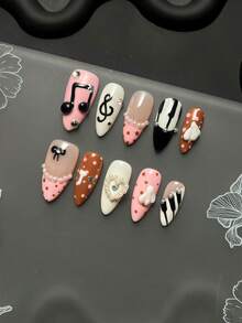 10 Peças de Unhas Postiças Feitas à Mão, Y2K, Unhas de Verão, Unhas Rosas, Unhas de Teclas de Piano com Bolinhas Rosas e Marrons, com Notas Musicais, Laços, Corações de Pérola e Decorações em Relevo de Asas, Unhas em Formato de Amêndoa, Reutilizáveis, Adequadas para Uso Diário/Feriados - Multicolorido - Visão 3