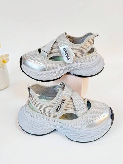 1 Pair Kids Boys & Girls Hollow Mesh Bread Toe Sandals, Magic Tape Thick Sole Dad Sandals, Summer Breathable Anti-Slip Casual Sports Shoes