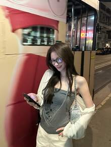 性感女款無袖細肩帶短版上衣，夏季休閒外穿 - 灰色 - 查看 8
