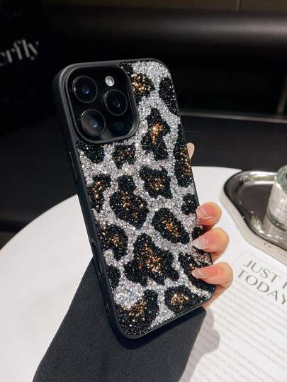 1pc Leopard Print Classic Full Rhinestone Sparkling Skin-Feel 2-In-1 Large Lens Hole Phone Protective Case Suitable For 17, 16, 15 Pro Max, 14, 13, 12, 11 Series, Sparkling Leopard Print Pattern, Simple Fashion Phone Case