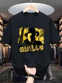 Camiseta Retro de los 70 para Hombre con Diseño de Película de Terror Italiana Giallo - Camiseta Vintage de Cine en Negro y Amarillo con Logotipo Giallo y Diseño Icónico del Asesino Enmascar - Negro - Ver 1