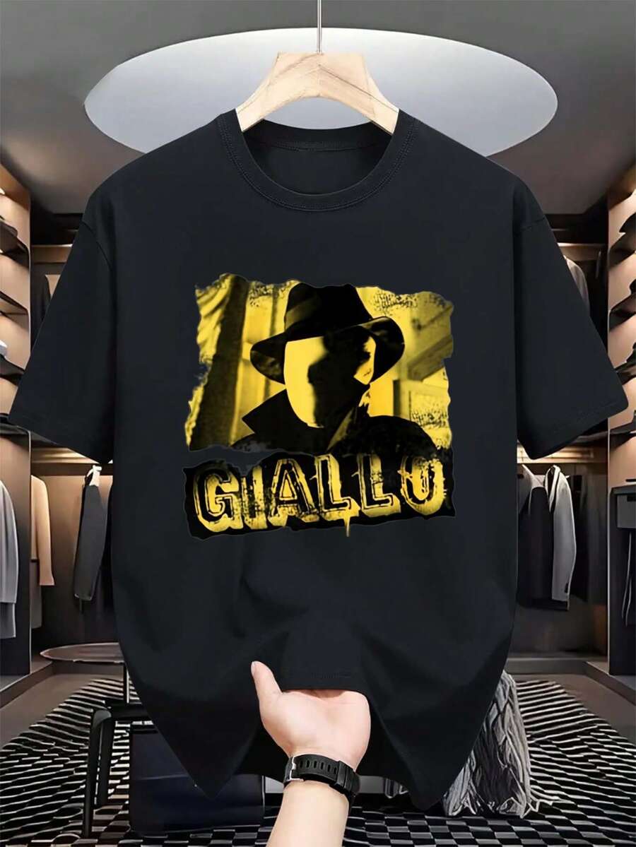 Camiseta Retro de los 70 para Hombre con Diseño de Película de Terror Italiana Giallo - Camiseta Vintage de Cine en Negro y Amarillo con Logotipo Giallo y Diseño Icónico del Asesino Enmascar - Negro - Ver 1