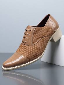 QRLQRL 1 Pair Men's Woven Crocodile Pattern Square Toe Low-Top PU Upper Rubber Sole Comfortable Business Casual Shoes - Khaki - View 2