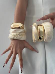 3 Piecesunique Open Bangle, Gold Bangle, Resin Bangle, Wide Bangle, Large Chunky Bangle, Bangle Set, Luxurious Elegant Style, Suitable For Women - Multicolor - View 2