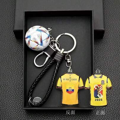 FIFA A Canada, USA, And Mexico World Cup National Team Keychain Featuring Football Stars, Car Key Chain, Couple Souvenir; The Keychain Comes With The Player's Exclusive Number