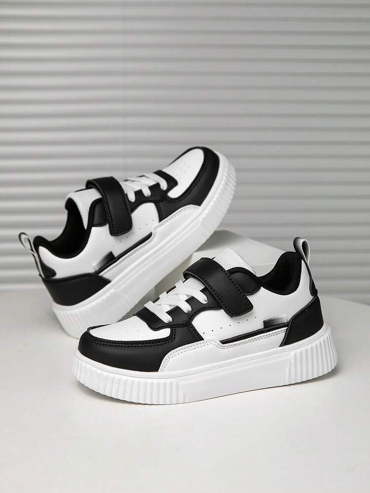 Children's Comfortable Casual Sports Shoes White Black Versatile Skateboard Shoes, Daily Versatile All-Match Style Hook And Loop Easy On And Off, Lightweight PE Class Travel Outdoor Sports Shoes Boys And Girls All Season Performance Shoes - Black and White - View 3