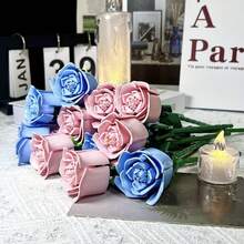 300+ Pcs 3pcs/5pcs DIY Mawar Balok Bangunan Merah Pink Biru, Bunga Balok Bangunan, Dekorasi Meja, Hadiah Hari Valentine, Natal dan Halloween, Hadiah Terbaik untuk Pacar (Vas Tidak Termasuk) - MultiWarna - View 5