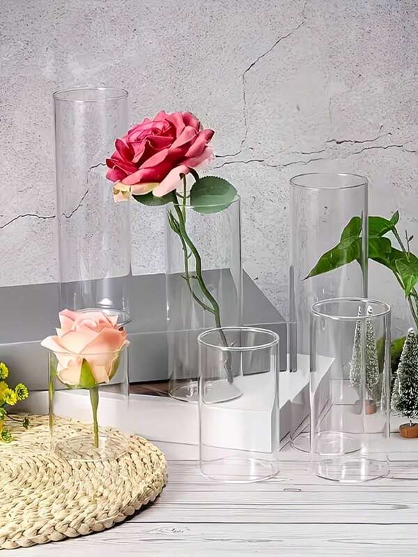 Bình hoa thủy tinh trong suốt phong cách nghệ thuật cho phòng khách, bàn ăn, lối vào, trang trí cắm hoa nhẹ nhàng, chữa lành, thơ mộng, thẩm mỹ tối giản, bình thủy tinh xếp ly thủ công trong suốt đựng hoa bốn mùa, thể hiện sự dịu dàng, sang trọng nhẹ nhàng, phong cách văn chương, đồ nội thất mềm cao cấp, bình thủy tinh thủy canh cắm hoa tươi và cây xanh, tạo không gian lãng mạn, sống chậm, trang trí thanh lịch