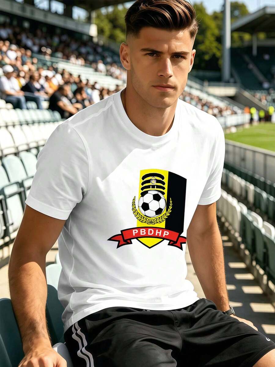 T-shirt décontracté pour hom me avec imprimé football, en coton doux, coupe confortable, style streetwear hip-hop, design graphique - Blanc - Voir 1