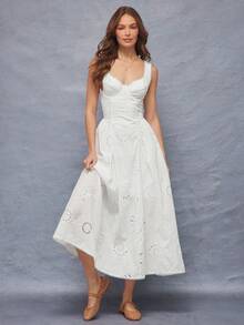 de verano para mujer en color amarillo pálido, estilo fiesta de té. Con corpiño bordado con conchas marinas, escote corazón, copas con aros, cintura baja y corte ajustado y falda acampanada. - Blanco - Ver 6