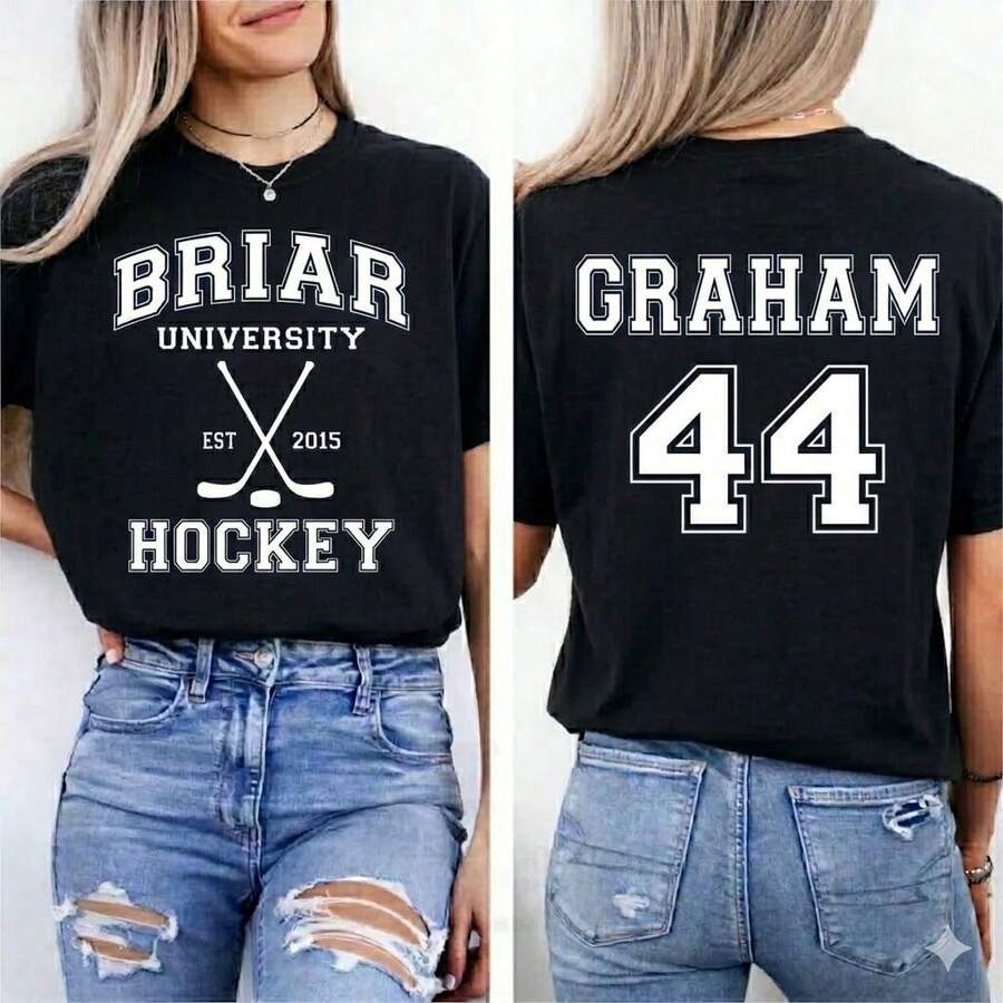 Briar University Hockey Graphic Tee, Vintage Collegiate Style, EST 2015, Letter Number Print, Drop Shoulder Crop Top, Crew Neck Short Sleeve, For Fans - Negro - Ver 1