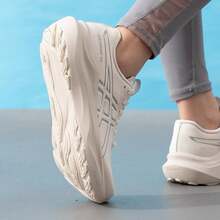 ASICS 2026 GT-2000 14 Chaussures de sport pour femmes à la mode, respirantes, résistantes à l'usure, amorties, légères, basses, pour la course - 1012B843-250/Beige/Blanc - Voir 4