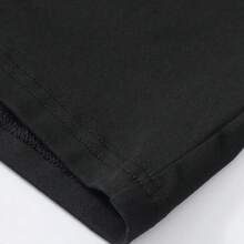 Colección de camisetas de manga corta para mujer de talla grande, con un estilo literario y estampado de gato con ojos cerrados. Esta camiseta casual y deportiva de cuello redondo es fresca - Negro - Ver 4