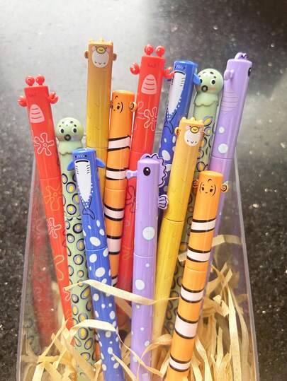 Ocean Animal Themed Erasable Ballpoint Pen With Rotating Replacement Core, Smooth And Neutral Writing, Easy To Erase Writing Errors, Suitable For Students To Use For Exams, Office Writing Tools, And School Supplies.