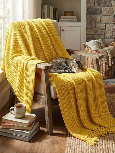 1pc Khaki Chain Stripe Bed Throw, Modern Acrylic Rectangular All-Season Polka Dot Knit Blanket, Air Conditioning Blanket, Nap Blanket, Sofa Throw
