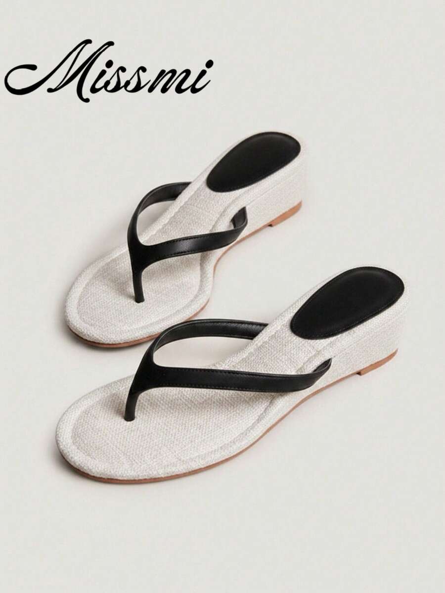 2026 Spring/Summer New Women's Square Toe Thong Kitten Heel Sandals