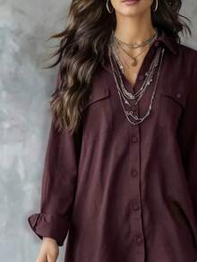 Camisa de manga larga de poliéster con botones para mujer, color rojo jujube, con cuello, diseño corto adelante y largo atrás con bolsillos, camisa oversize - Granate - Ver 8