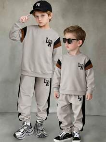 Young Boys Letter Print Crew Neck Long Sleeve Top And Sweatpants Set - Grey - View 1
