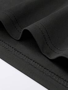 Camiseta de Manga Corta Estilo-Hop Oscuro con Estampado Urbano para Hombres - Negro - Ver 5