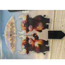 2D Flat Acrylic Illuminated Highland Cow With Umbrella Flower Garden Decor Stake, Outdoor Yard Garden Lawn Decoration, Ideal Gift For Friends, Garden & Lawn Decor - 520 - View 11
