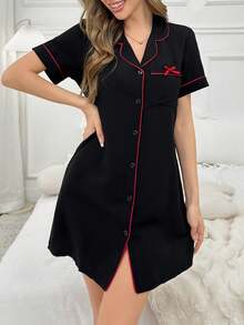 Vestido de dormir/pijama para mujer con cuello vuelto, abotonado, bolsillo parche, decoración de moño y ribete de contraste - Rojo - Ver 1