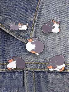 Cute Hugging Cat Enamel Pin - Candy Gray And Plaid Cat Brooch Pin - Cute Cartoon Animal Badge - Backpack, Clothing, Jewelry - Gift For Cat Lovers - Multicolor - View 4