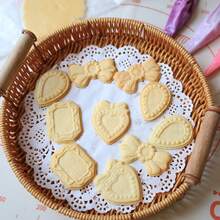 Vintage Pearl Edge Cookie Cutter Set, Bowknot Heart Water Drop Rectangle Frame Baking Tools, Suitable For Wedding Desserts And DIY Gifts - View 4