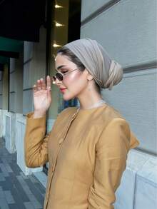 1pc Women's Easy Hijab Instant Classic Basic Solid Color Headscarf, 3 Different Wearing Styles, Multi-Purpose Practical Elastic Hijab, Modal Cotton Fabric, Comfortable Soft Skin-Friendly, Suitable For Daily Wear, Sports, Yoga - Light Beige - View 4