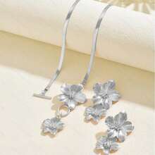 3pcs/Set European & American Vintage Elegant Floral Pendant OT Clasp Necklace & Earrings Jewelry Set For Women - Suitable For Daily Wear, Party, Wedding, Valentine's Day, Mother's Day, Thanksgiving And Birthday Gifts For Friends, Partners, Mothers And Elders - Silver - View 2