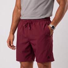 7d7 SportWear Kit 3 Shorts Masculino Esporte Treino Corrida Alta Qualidade Tecido Leve e Confortável Secagem Rápida - Preta, Chumbo e Bordô - Visão 8