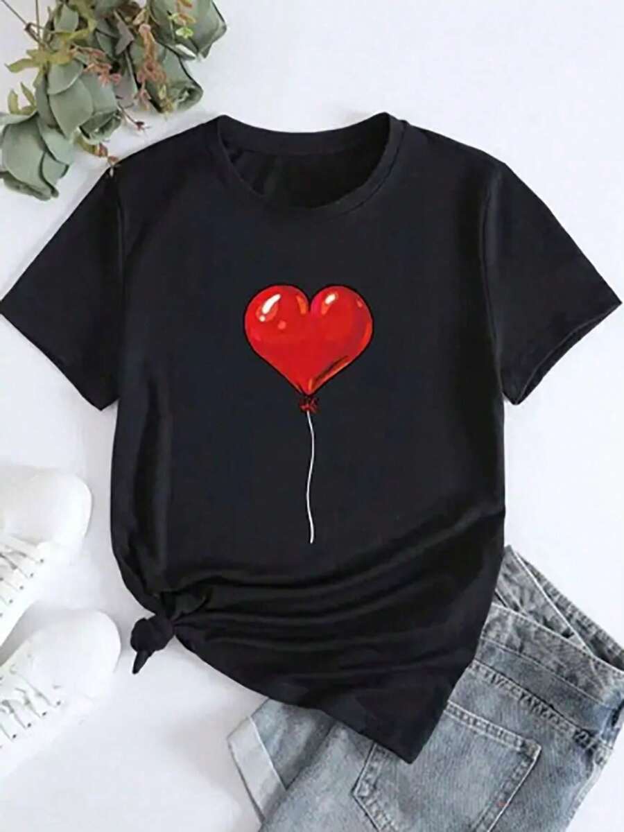 Camiseta de mujer de cuello redondo y manga corta con estampado gráfico de Un globo de corazón rojo - [Negro] - Ver 1