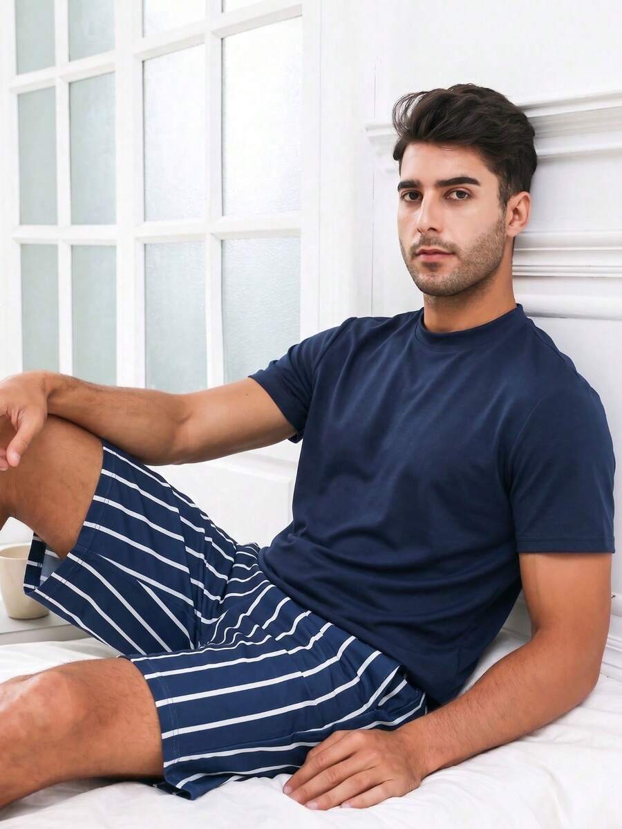 Men's Summer Crew Neck T-Shirt And Striped Shorts Loungewear Set - Navy Blue - View 1