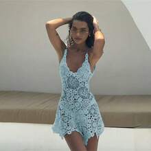 Vestido de verano de color sólido, estilo europeo y americano, femenino, con encaje calado de ganchillo, ideal como cubierta de playa. - Caqui - Ver 7