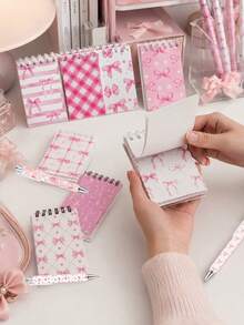 16 Peças Conjunto de Cadernos e Artigos de Papelaria Brancos e Rosas com Laço, Inclui Cadernos de Bolso Fofos com Laço, Canetas Esferográficas, Mini Cadernos com Laço, Adequado para Festas com Tema de Laço, Chás de Bebê, Aniversários, Presentes de Suprimentos Escolares - Multicolorido - Visão 9