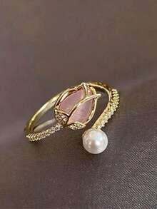 A Tulip Bud Pearl Opal Ring - Yellow Gold - View 5
