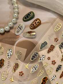 1pc Vintage Animal Print Nail Stickers, Gold Personalized Leopard, Zebra, Cow Print DIY Nail Art - Multicolor - View 2